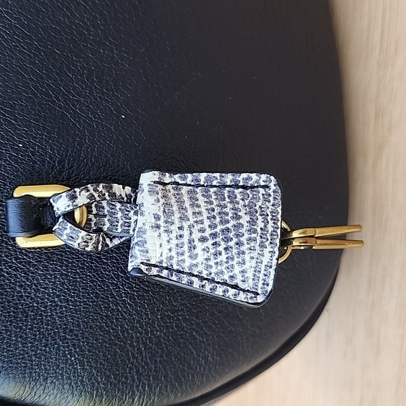 J. Crew Black circle bag in Italian leather with initials with Lock and keys - Picture 5 of 15